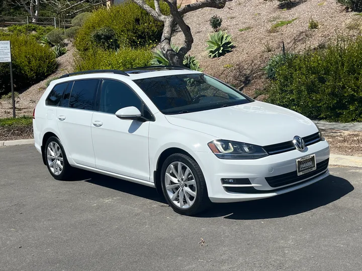 WHITE, 2016 VOLKSWAGEN GOLF SPORTWAGEN Image 9