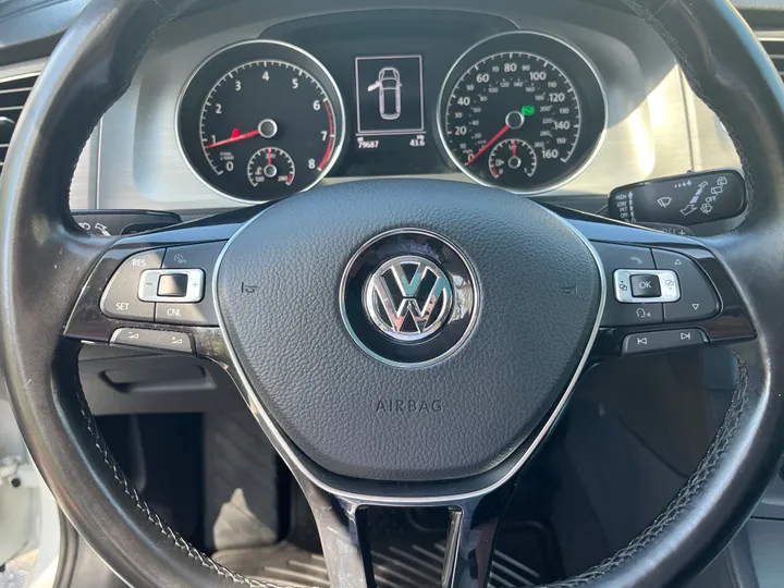 WHITE, 2016 VOLKSWAGEN GOLF SPORTWAGEN Image 25