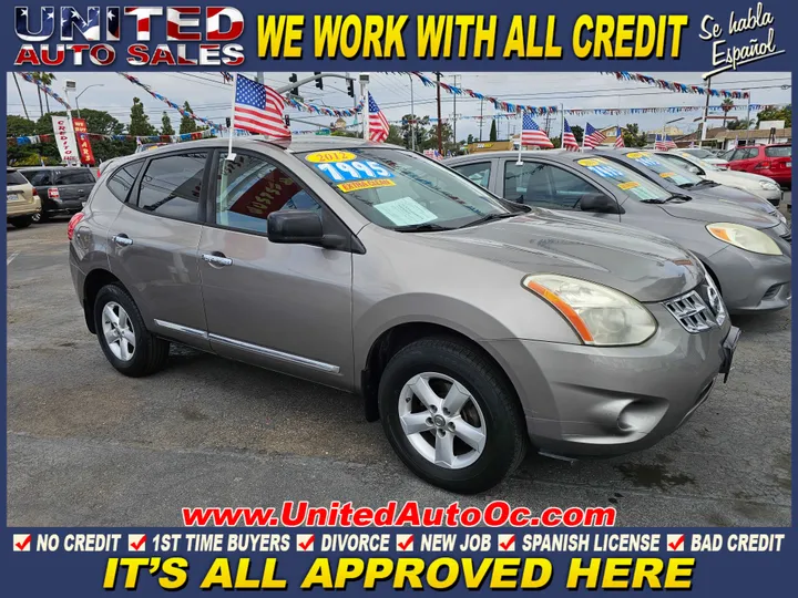 GREY, 2012 NISSAN ROGUE Image 1