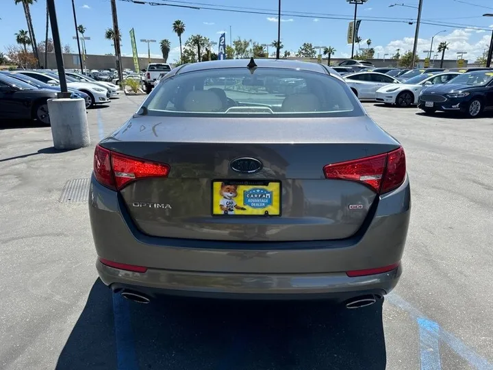 GRAY, 2011 KIA OPTIMA Image 7