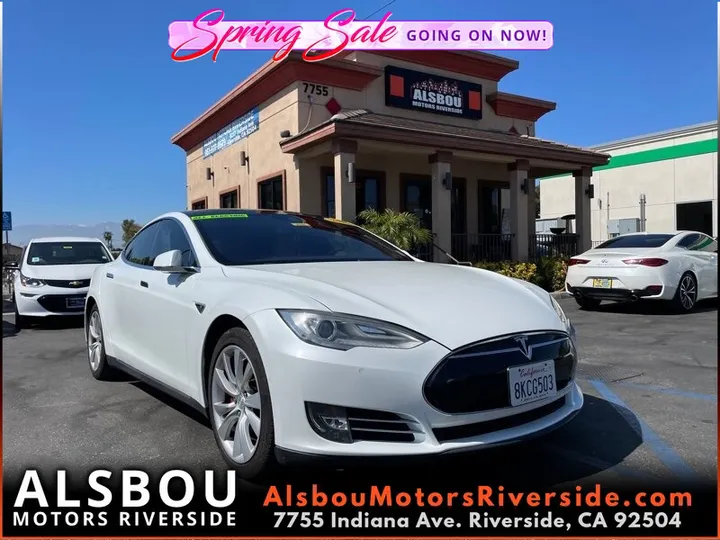 WHITE, 2015 TESLA MODEL S Image 1