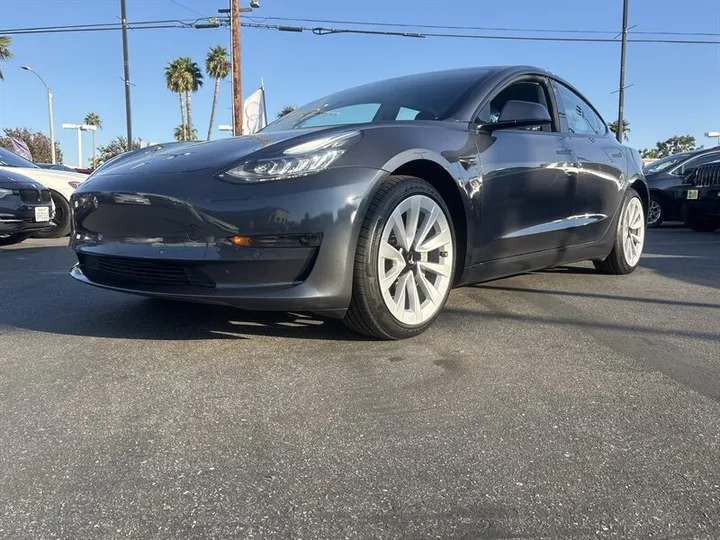 BLACK, 2022 TESLA MODEL 3 Image 2