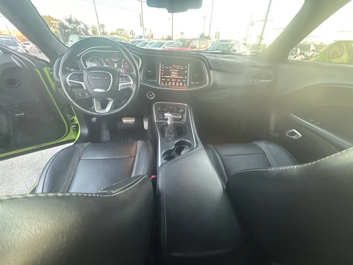 GREEN, 2015 DODGE CHALLENGER Image 23