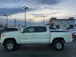 WHITE, 2021 TOYOTA TACOMA Thumnail Image 6