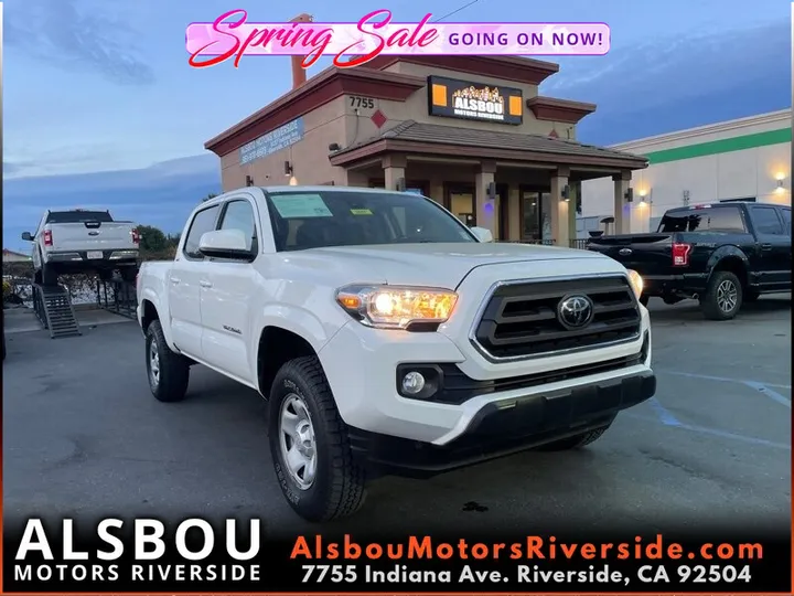 WHITE, 2021 TOYOTA TACOMA Image 1