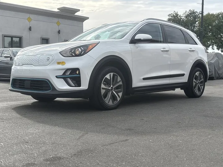 WHITE, 2022 KIA NIRO EV Image 2