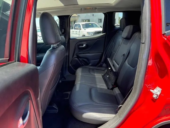 RED, 2020 JEEP RENEGADE Image 27