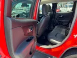 RED, 2020 JEEP RENEGADE Thumnail Image 25