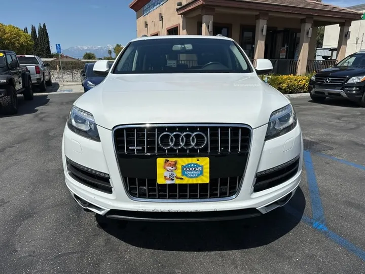 WHITE, 2015 AUDI Q7 Image 2