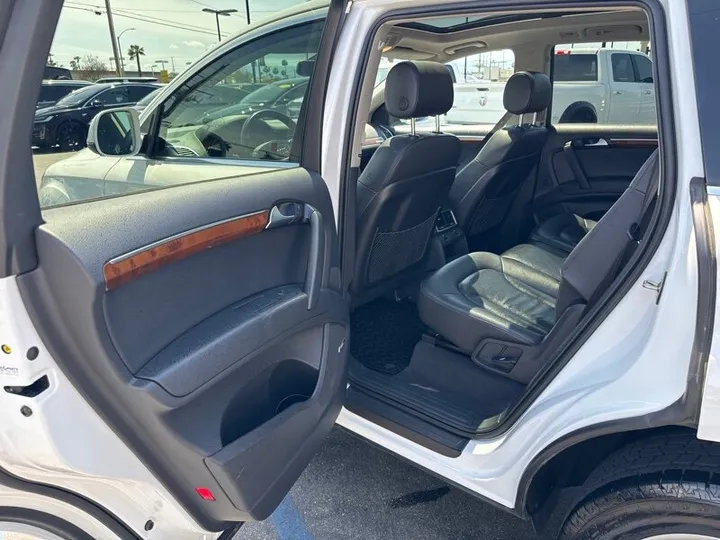 WHITE, 2015 AUDI Q7 Image 36