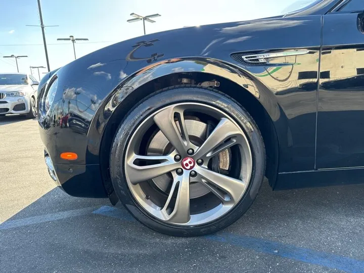 BLACK, 2018 BENTLEY FLYING SPUR Image 6