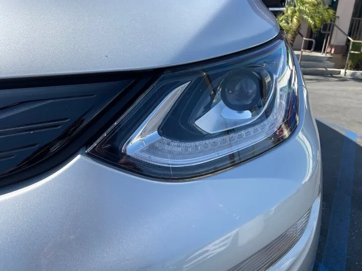 SILVER, 2021 CHEVROLET BOLT EV Image 3