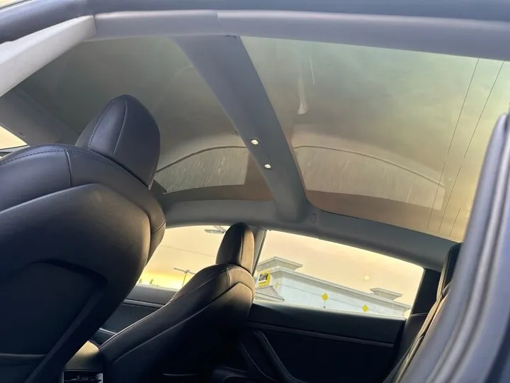 GRAY, 2021 TESLA MODEL 3 Image 35