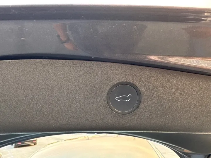 GRAY, 2021 TESLA MODEL 3 Image 10