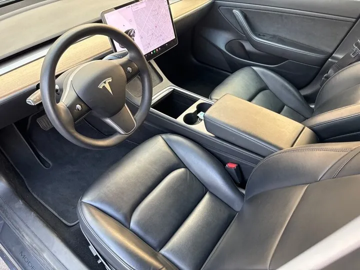 GRAY, 2021 TESLA MODEL 3 Image 19