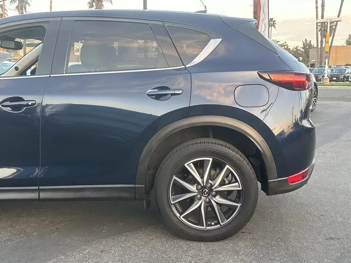 BLACK, 2018 MAZDA CX-5 Image 4