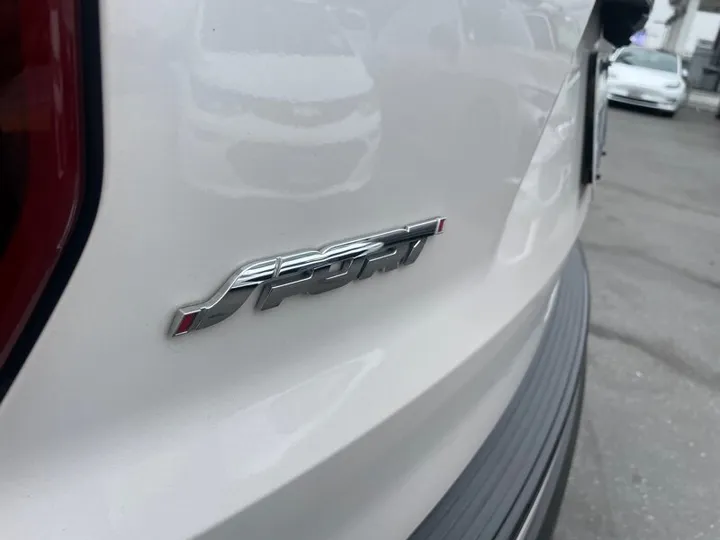 WHITE, 2018 FORD EXPLORER Image 8