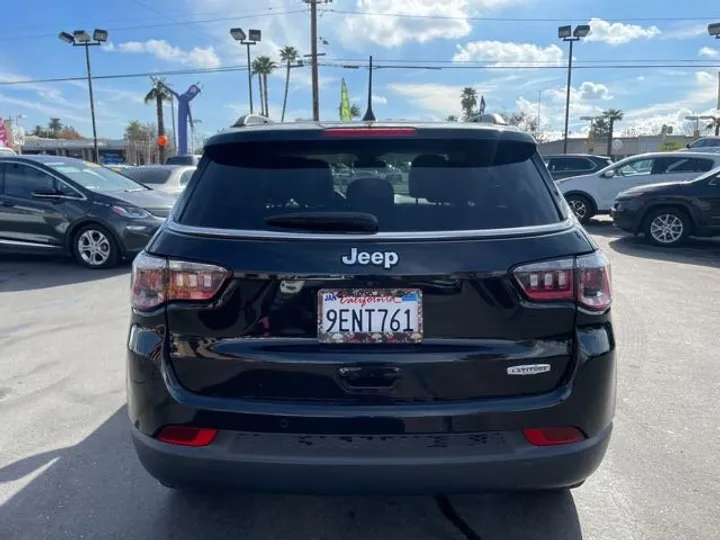 BLACK, 2018 JEEP COMPASS Image 7