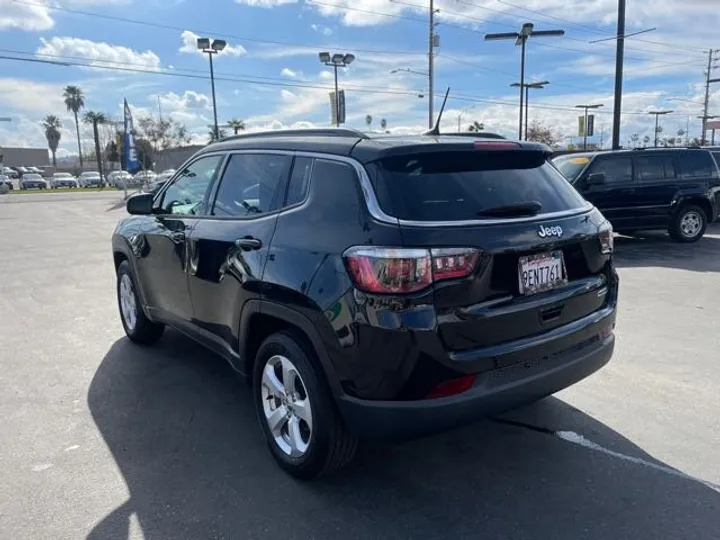 BLACK, 2018 JEEP COMPASS Image 6