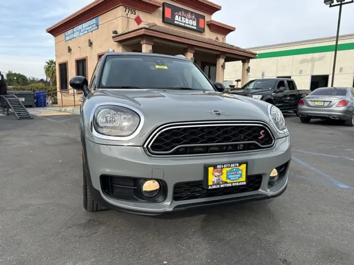 GRAY, 2019 MINI COUNTRYMAN Image 2