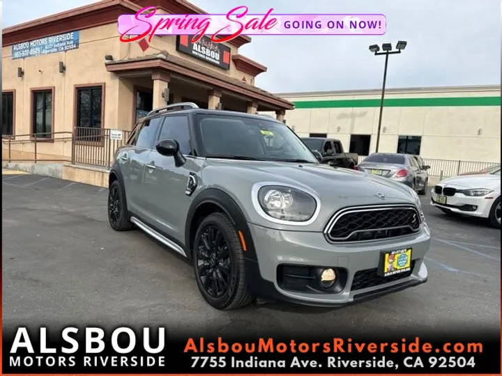 GRAY, 2019 MINI COUNTRYMAN Image 1