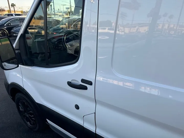 WHITE, 2022 FORD E-TRANSIT Image 11