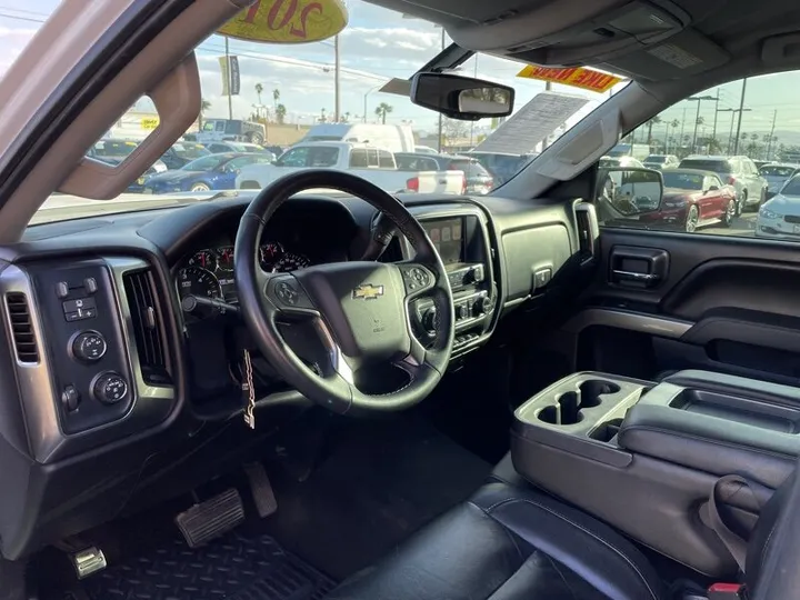 WHITE, 2015 CHEVROLET SILVERADO 2500 Image 14