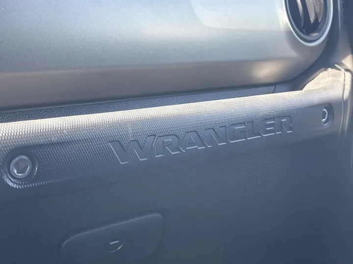 BLACK, 2018 JEEP WRANGLER UNLIMITED Image 24