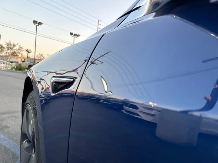 BLUE, 2019 TESLA MODEL 3 Image 16