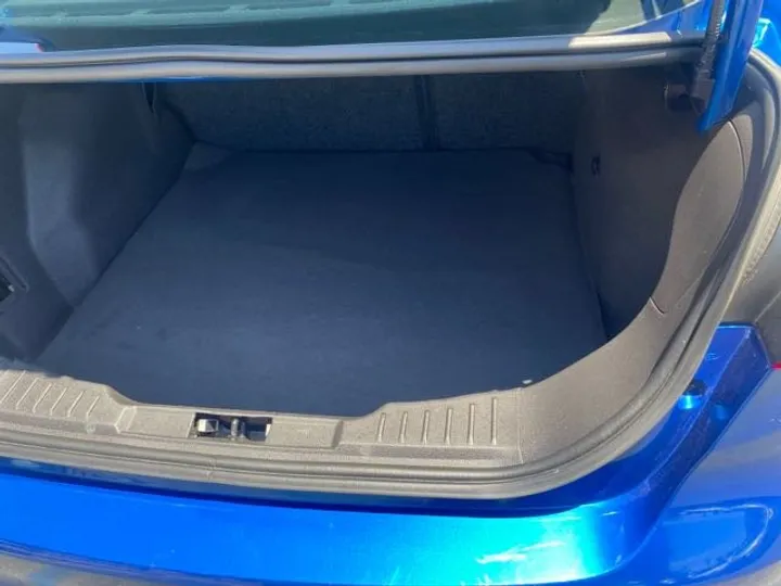 BLUE, 2018 FORD FOCUS Image 32