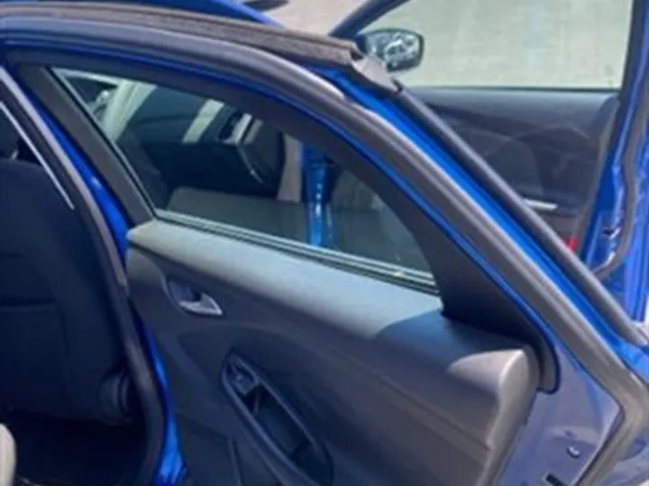 BLUE, 2018 FORD FOCUS Image 24