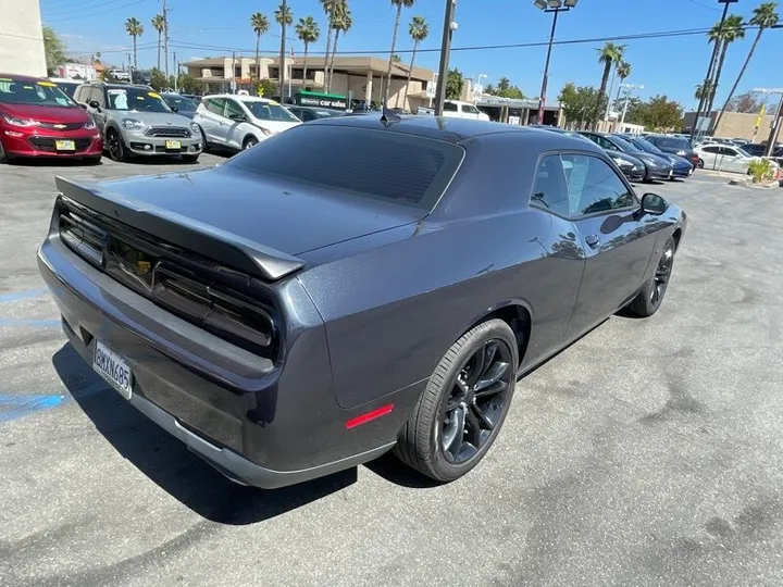 GRAY, 2016 DODGE CHALLENGER Image 10