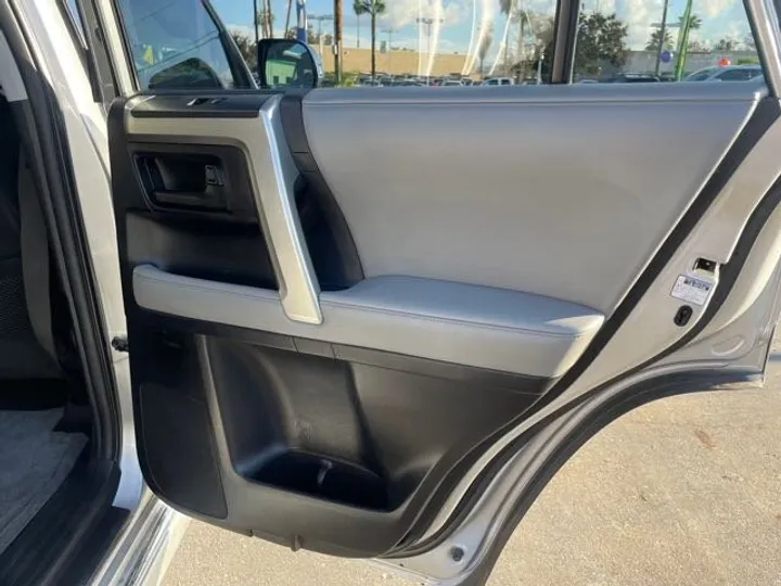 SILVER, 2011 TOYOTA 4RUNNER Image 36