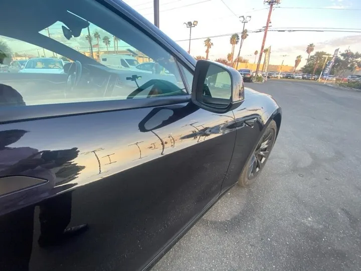 BLACK, 2018 TESLA MODEL S Image 12