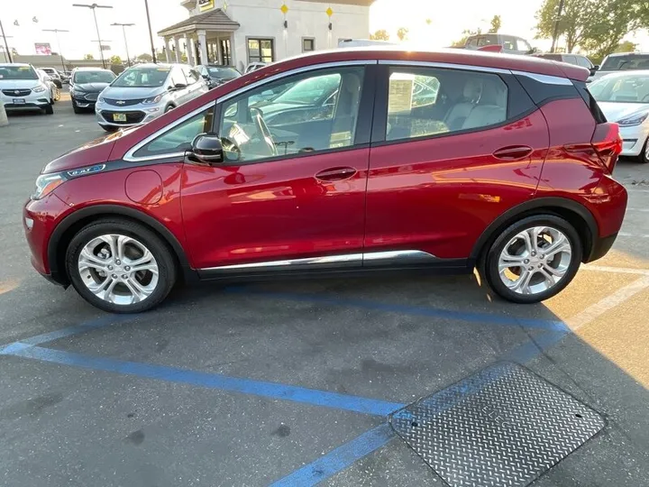 BURGUNDY, 2021 CHEVROLET BOLT EV Image 5