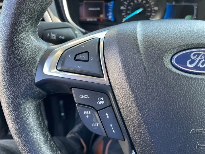 BLUE, 2020 FORD FUSION ENERGI Image 21