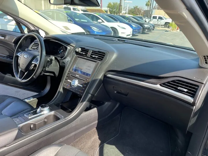 BLUE, 2020 FORD FUSION ENERGI Image 36