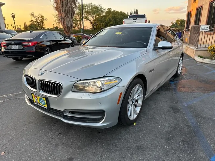 GRAY, 2014 BMW 5-SERIES Image 3