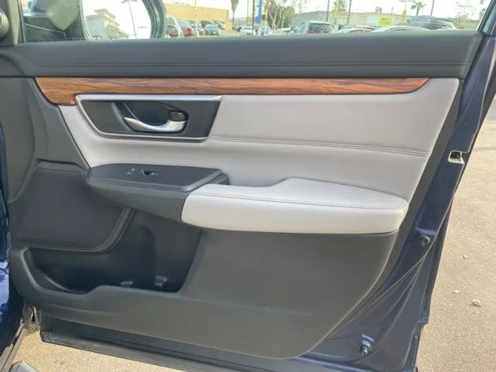 BLUE, 2018 HONDA CR-V Image 39