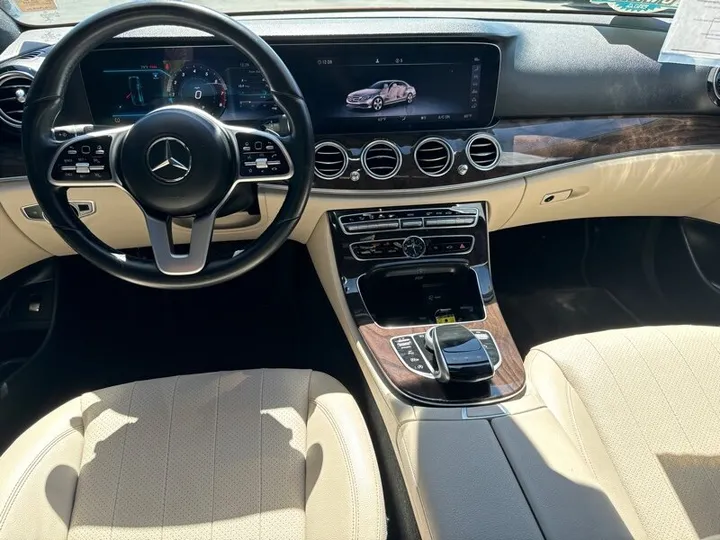 RED, 2020 MERCEDES-BENZ E-CLASS Image 27