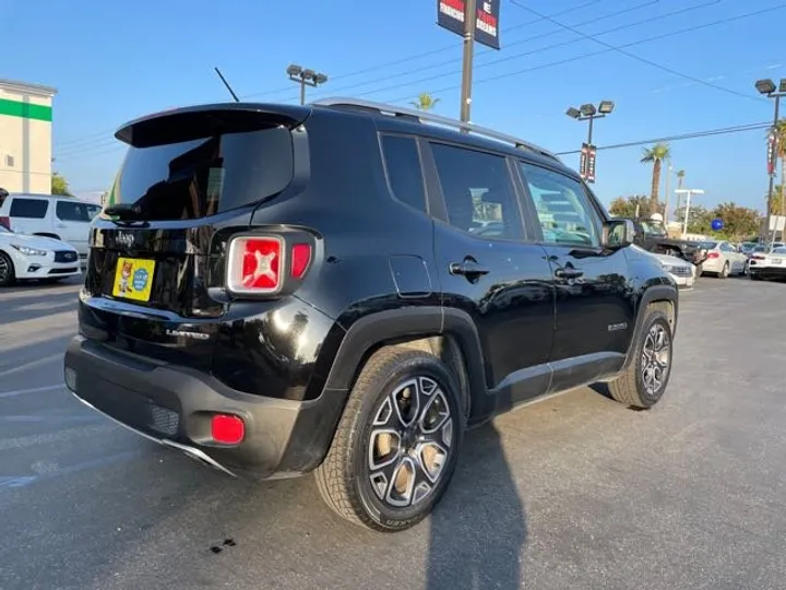 BLACK, 2017 JEEP RENEGADE Image 22