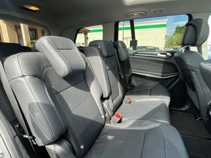 GRAY, 2018 MERCEDES-BENZ GLS Image 35