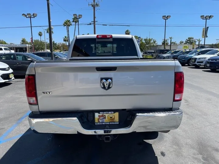 SILVER, 2019 RAM 1500 CLASSIC Image 9