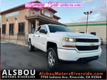 WHITE, 2018 CHEVROLET SILVERADO 1500 Thumnail Image 1