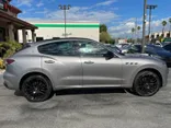 GRAY, 2021 MASERATI LEVANTE Thumnail Image 10