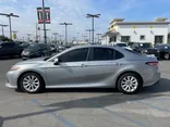 SILVER, 2018 TOYOTA CAMRY Thumnail Image 4
