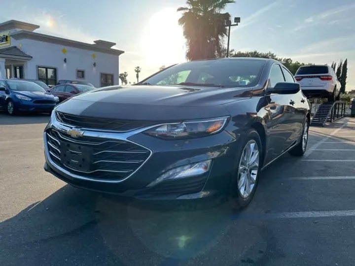 GRAY, 2020 CHEVROLET MALIBU Image 3