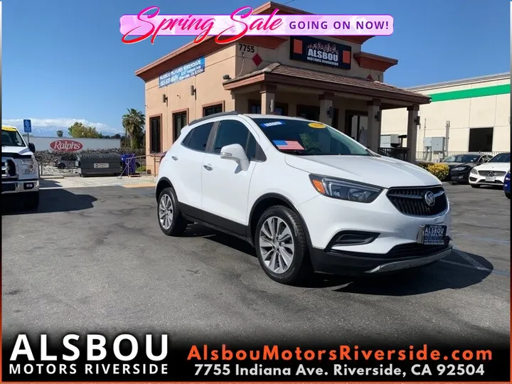 WHITE, 2018 BUICK ENCORE Image 1