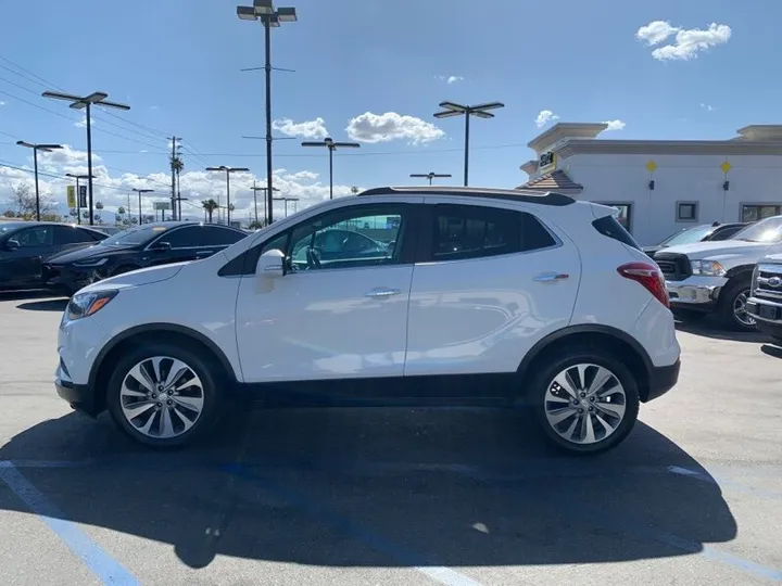 WHITE, 2018 BUICK ENCORE Image 4