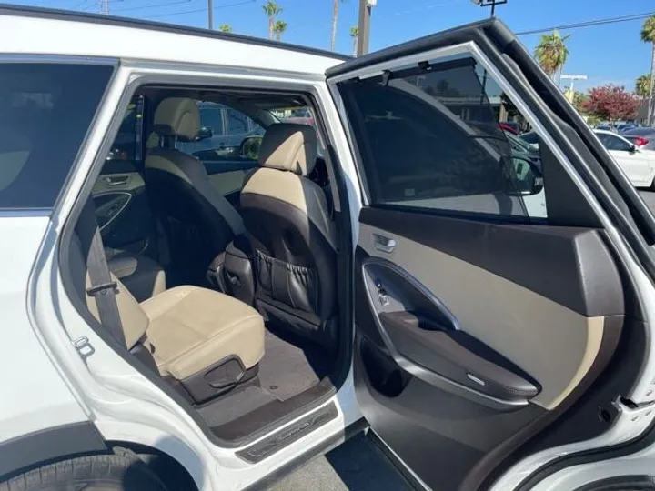 WHITE, 2014 HYUNDAI SANTA FE Image 27